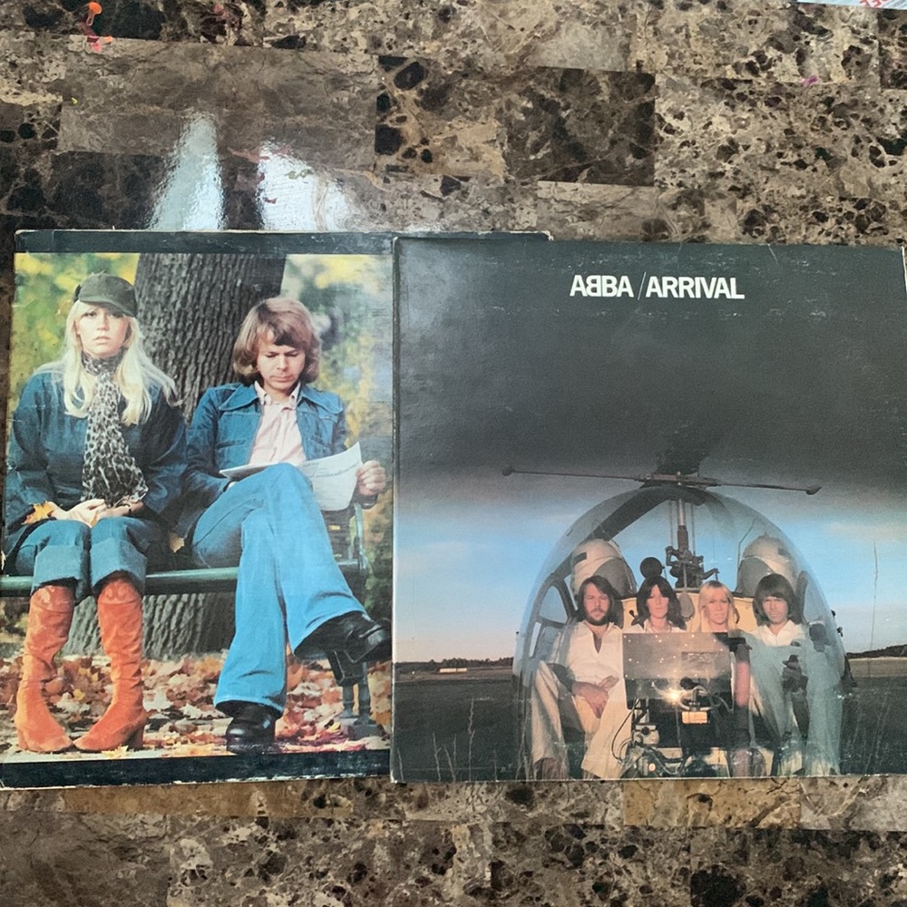 2 Vinyl Records from ABBA - Arrival & Greatest Hits